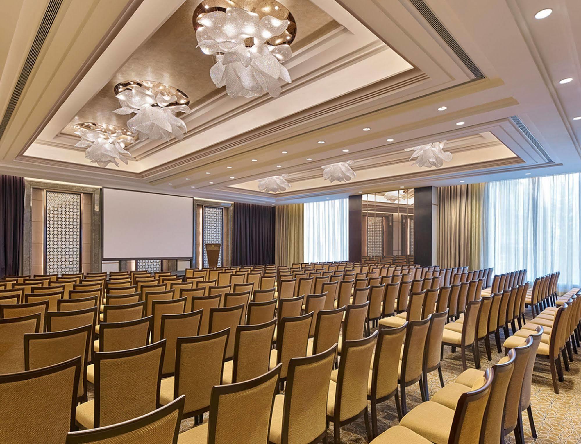 Shangri-la होटल Bangalore